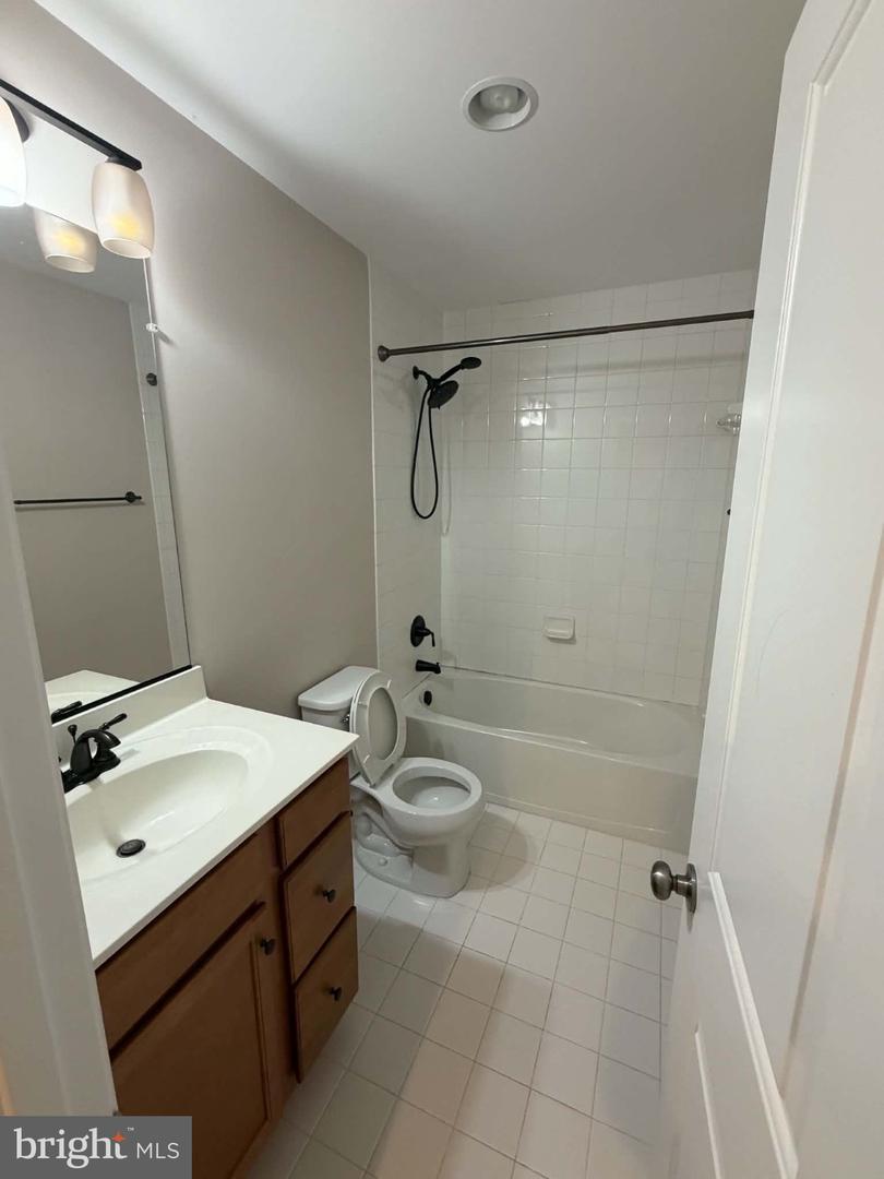 23248 Ambrosia Ln Property Photo 21