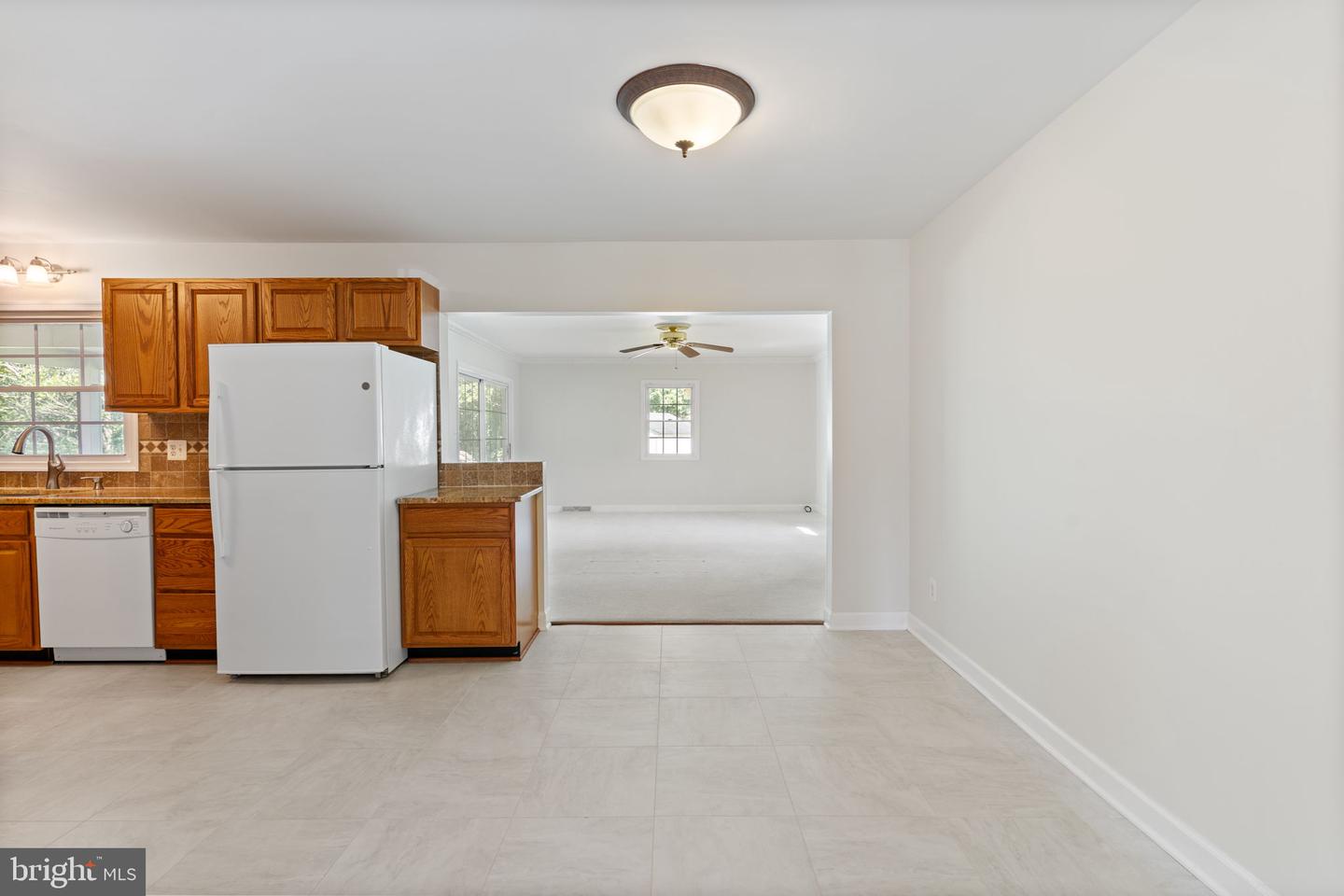 22712 Parkview Dr Property Photo 9