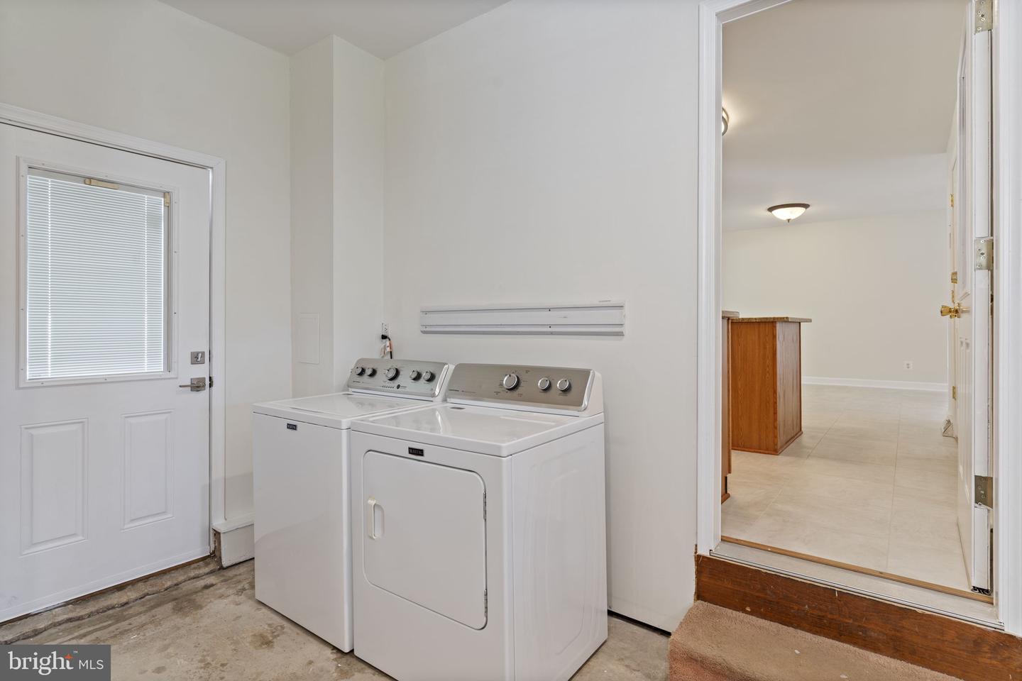 22712 Parkview Dr Property Photo 13