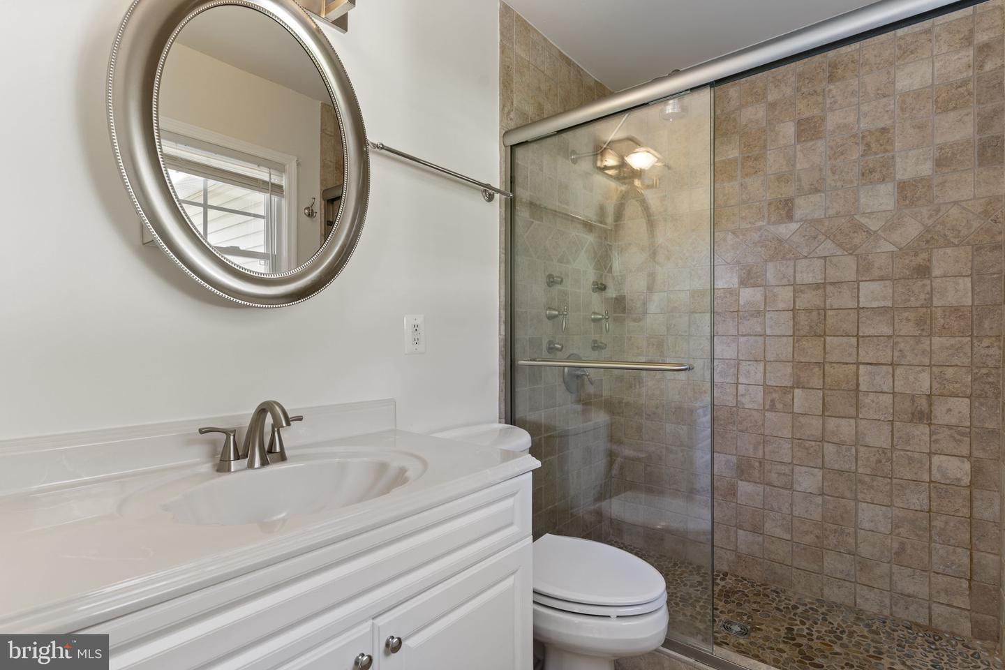 22712 Parkview Dr Property Photo 23