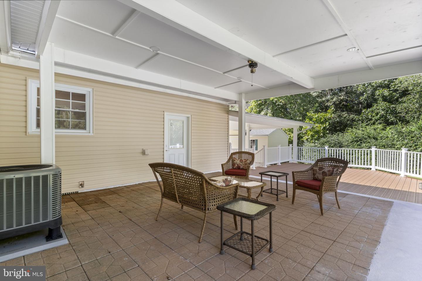 22712 Parkview Dr Property Photo 28