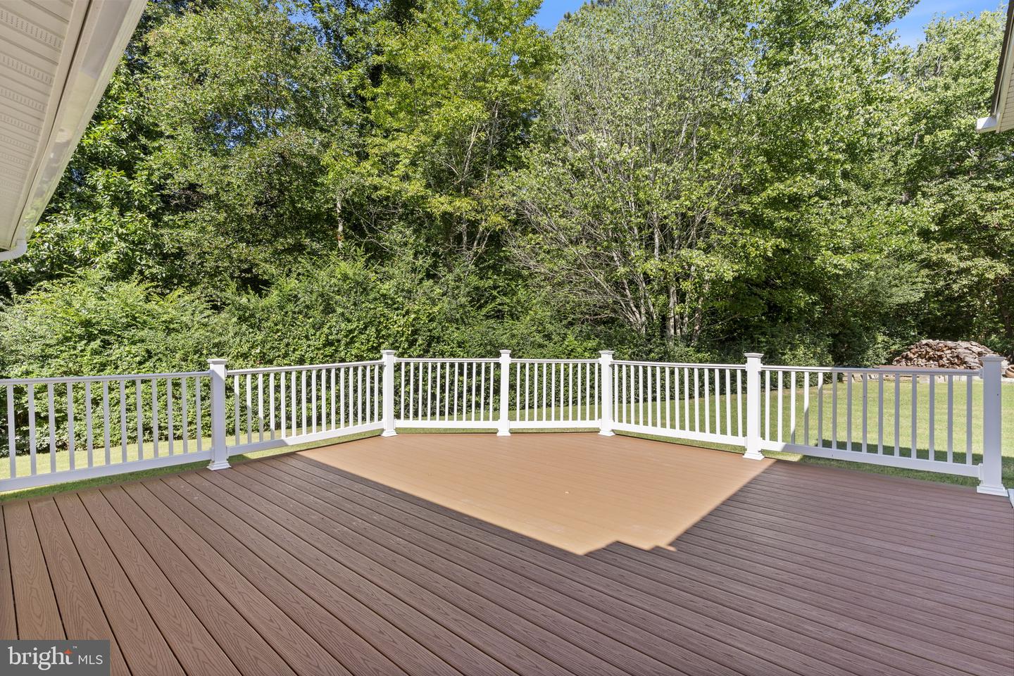 22712 Parkview Dr Property Photo 30