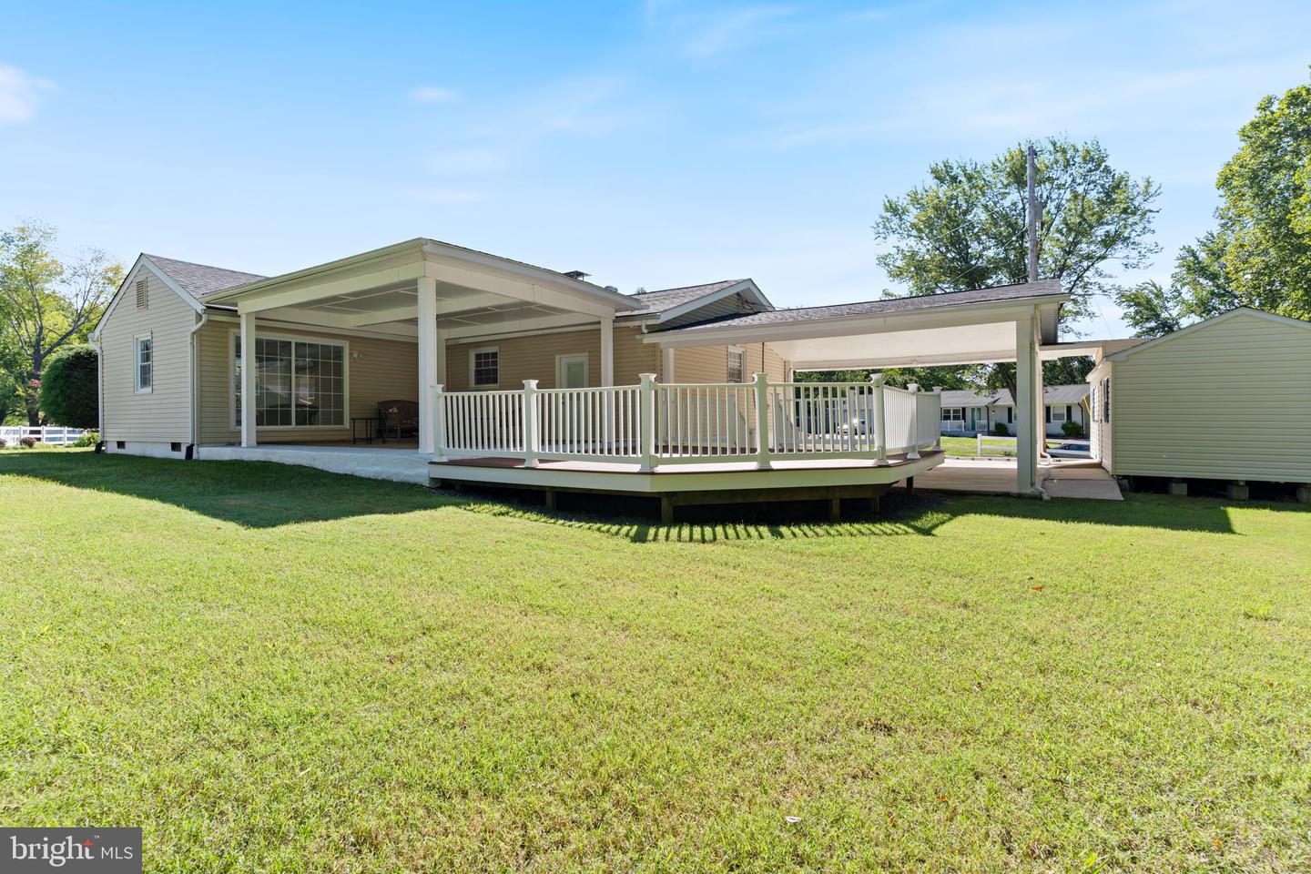 22712 Parkview Dr Property Photo 35