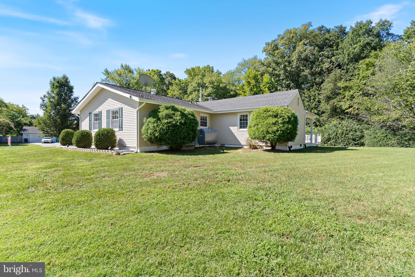 22712 Parkview Dr Property Photo 37