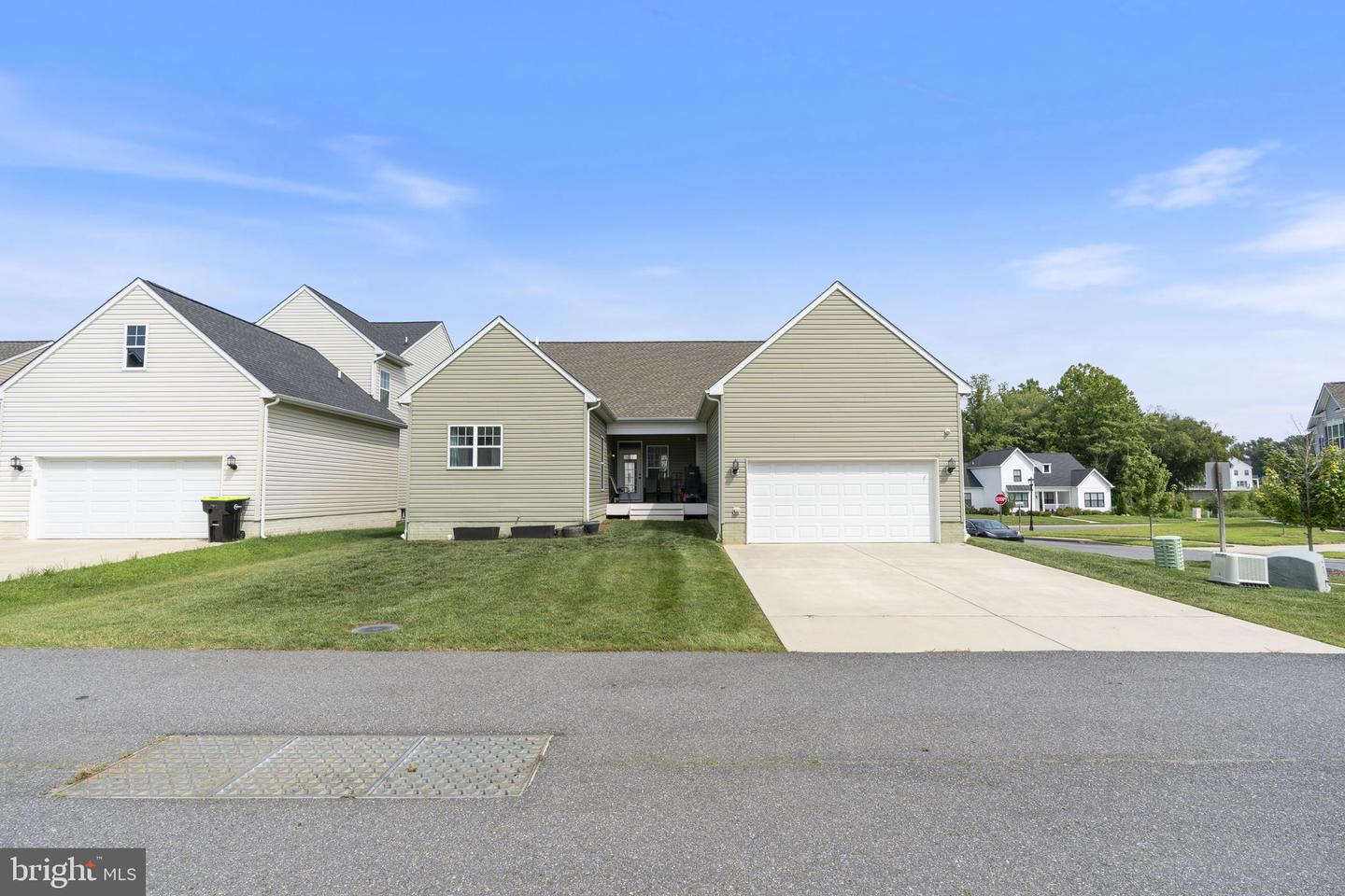 23354 Lindsay Dr Property Photo 34