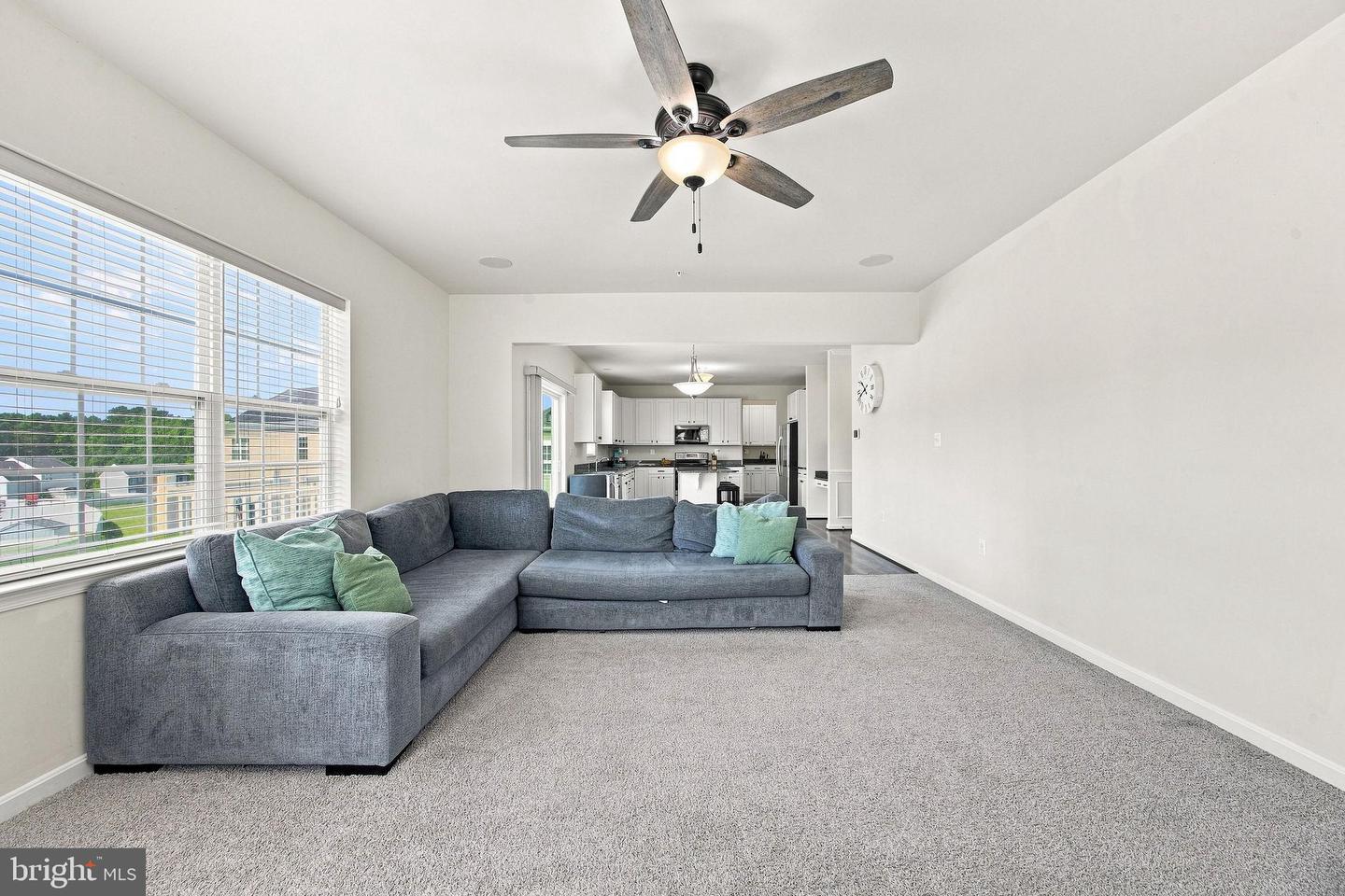 45694 Tennyhill St Property Photo 15
