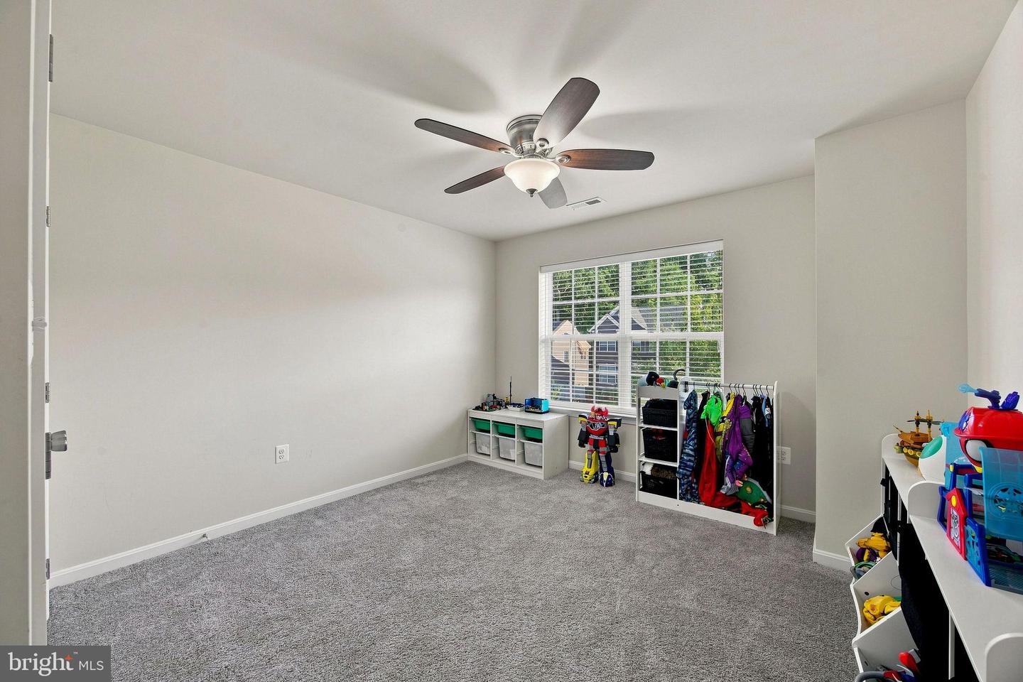 45694 Tennyhill St Property Photo 34