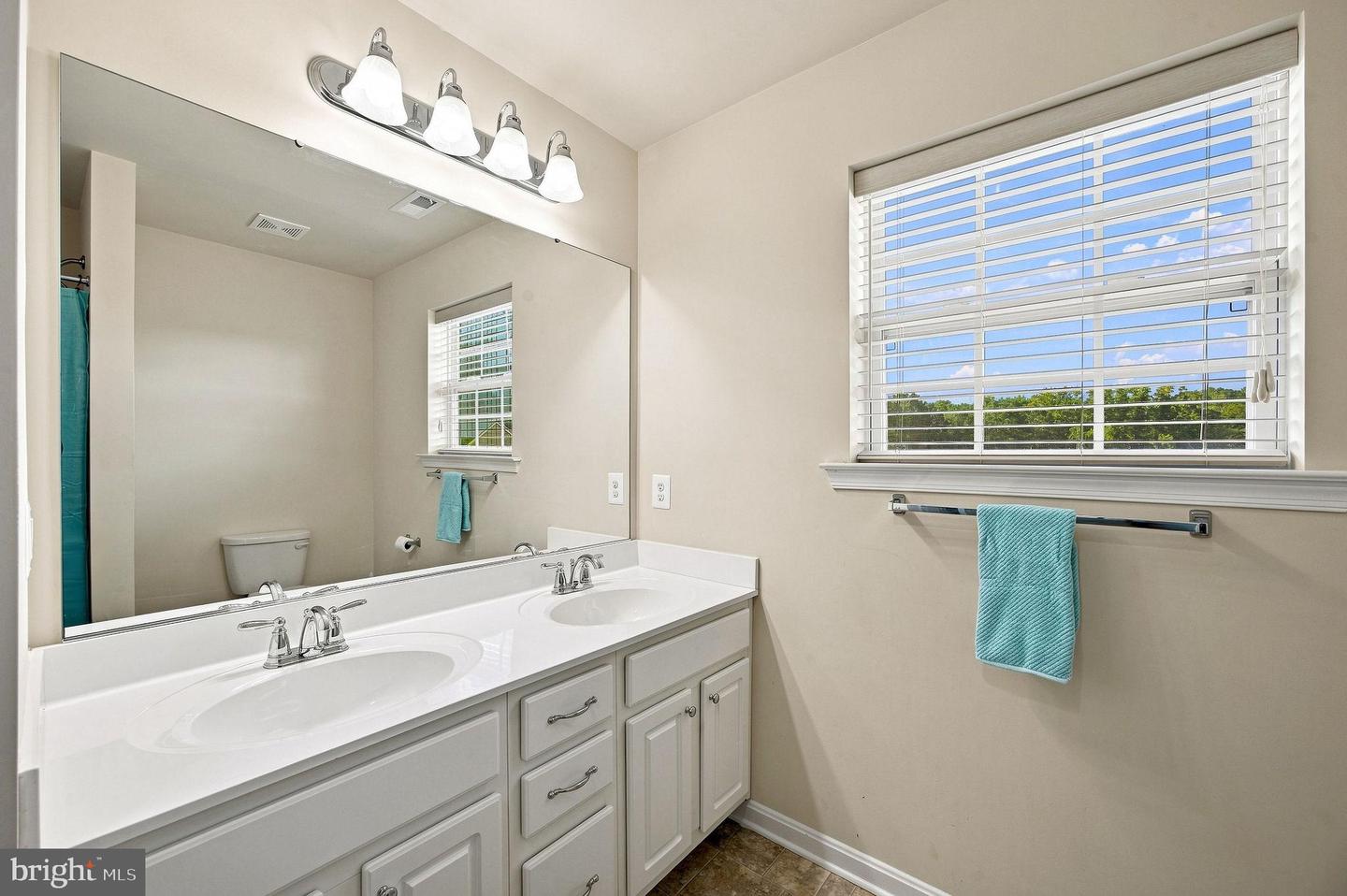 45694 Tennyhill St Property Photo 36