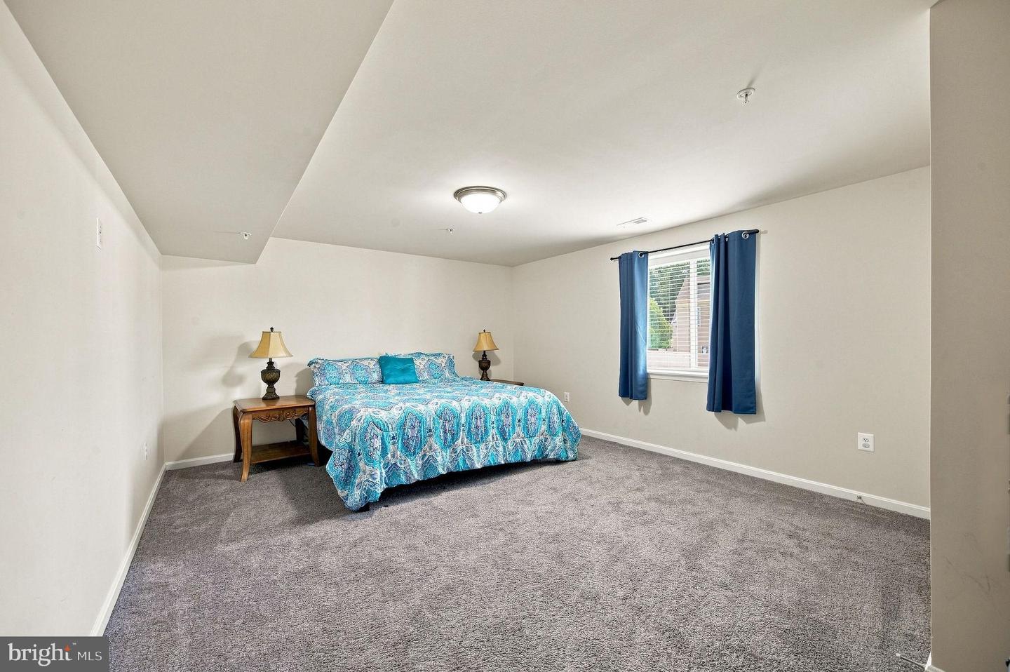 45694 Tennyhill St Property Photo 42