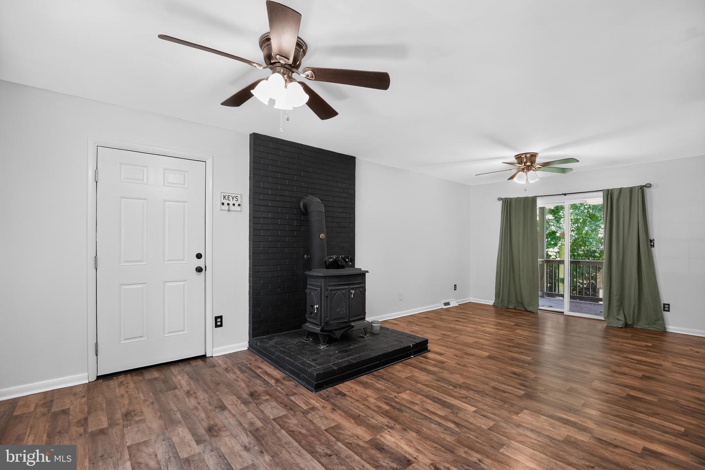 42544 Anne Ct Property Photo 6