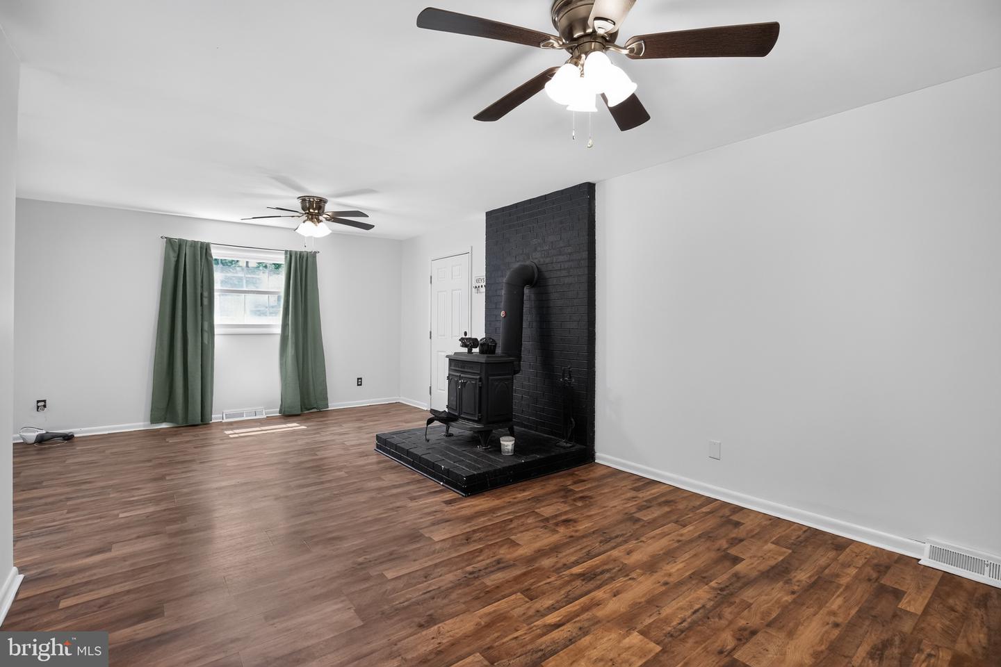 42544 Anne Ct Property Photo 7