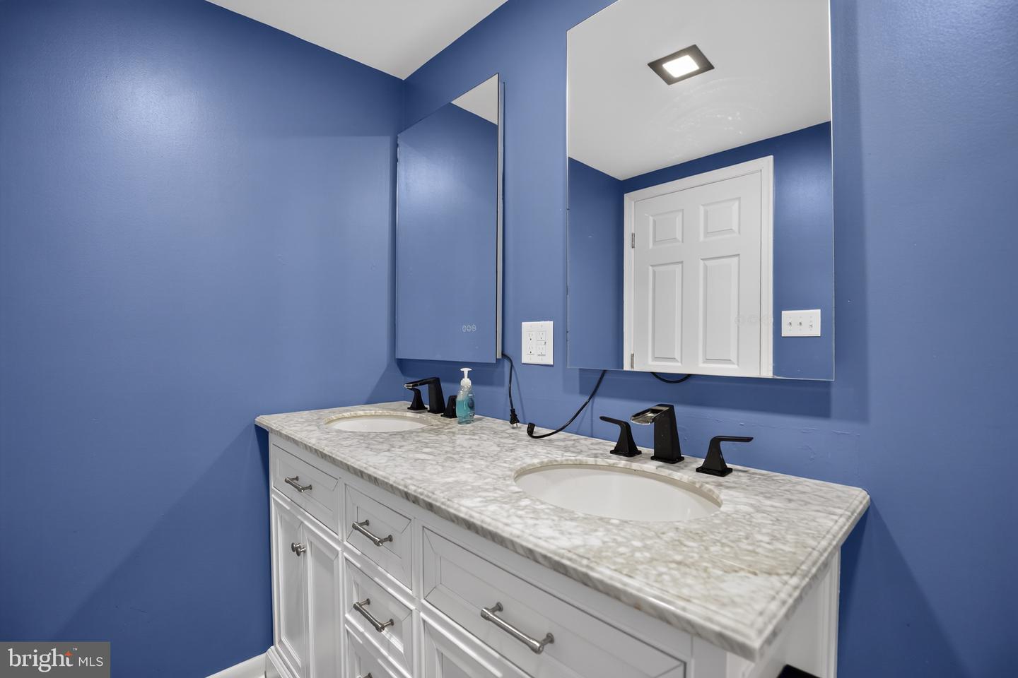 42544 Anne Ct Property Photo 29