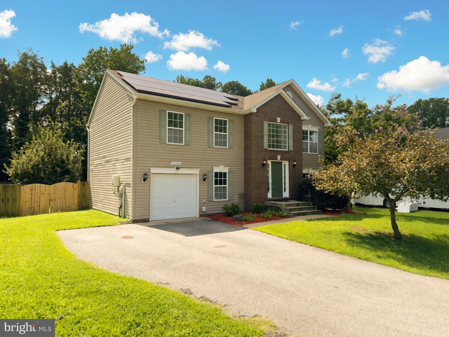 20846 Autumn Mill Ct Property Photo 1