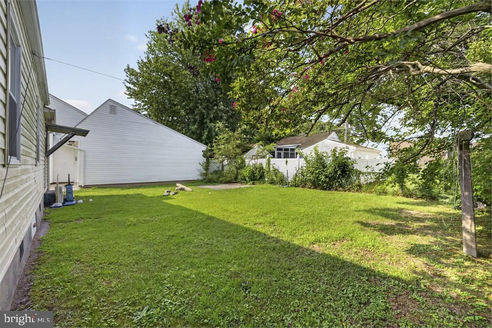 17266 Larimer St Property Photo 3