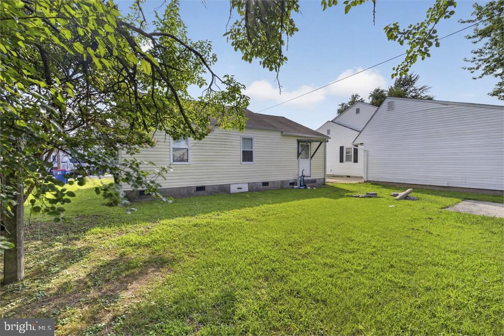 17266 Larimer St Property Photo 7