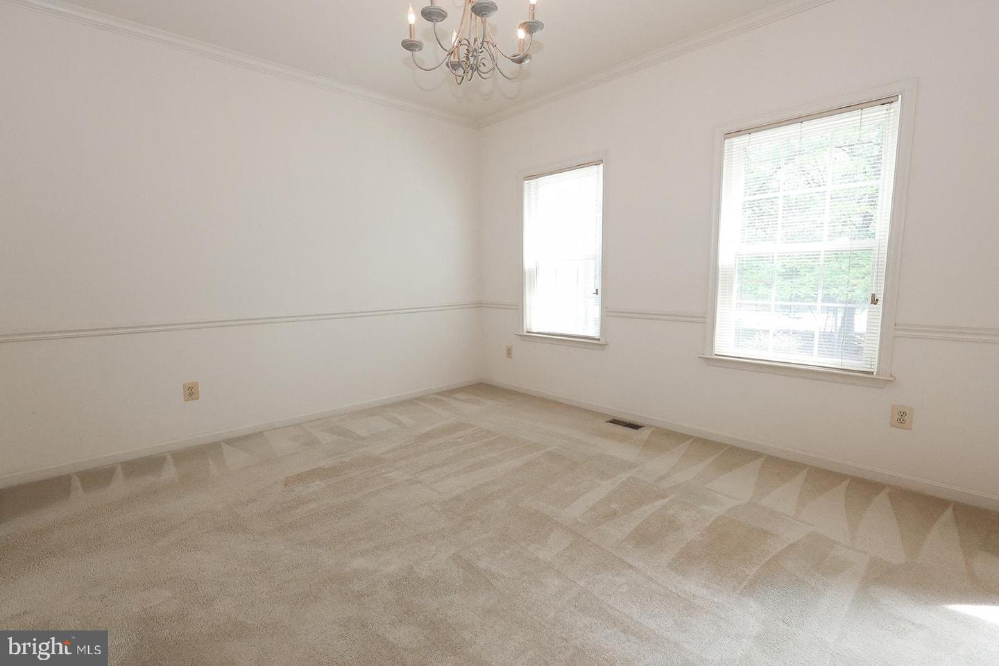22601 Avenmar Dr Property Photo 23