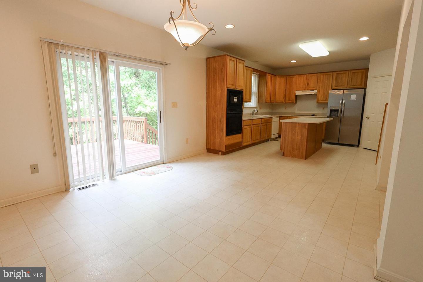 22601 Avenmar Dr Property Photo 42