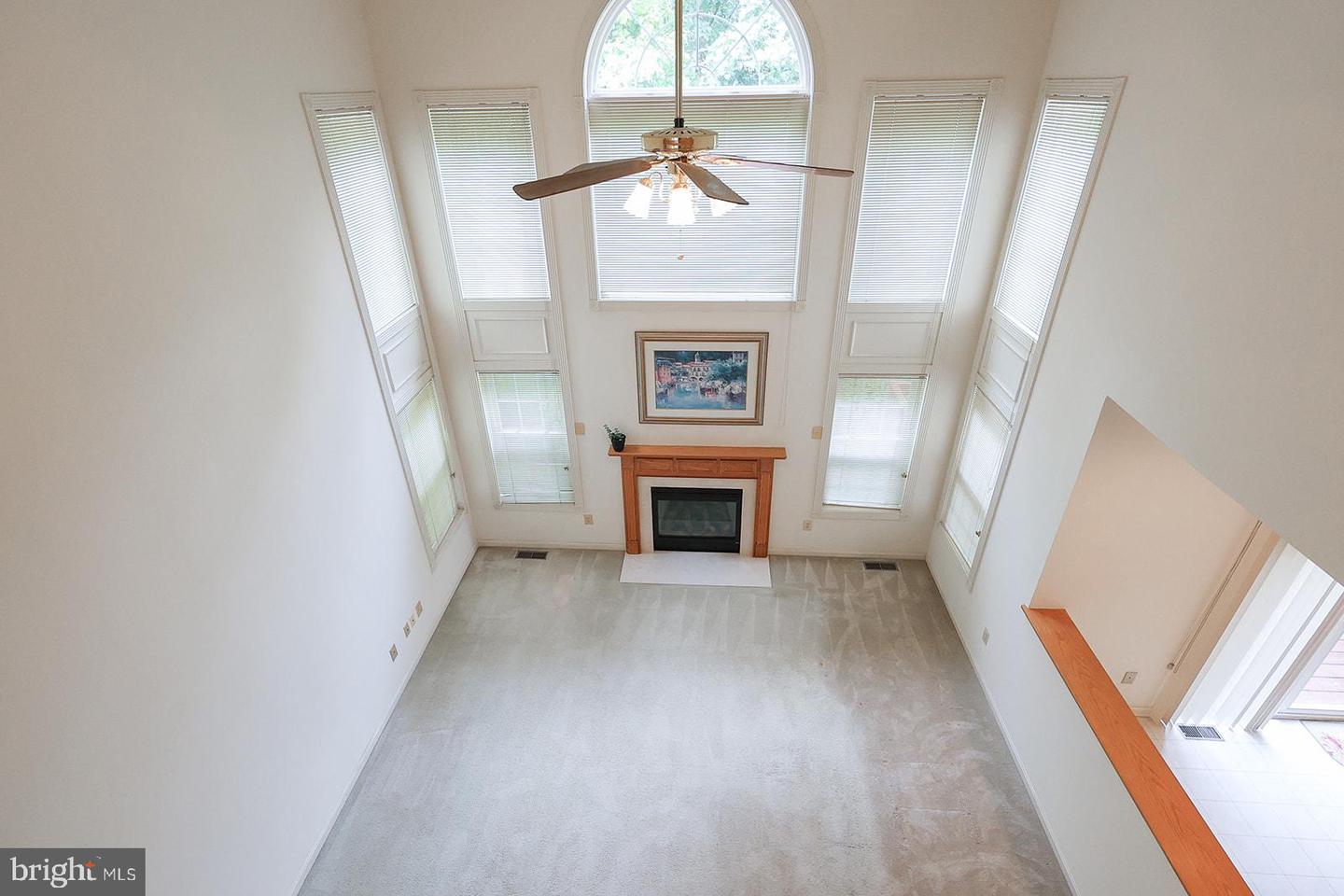 22601 Avenmar Dr Property Photo 47
