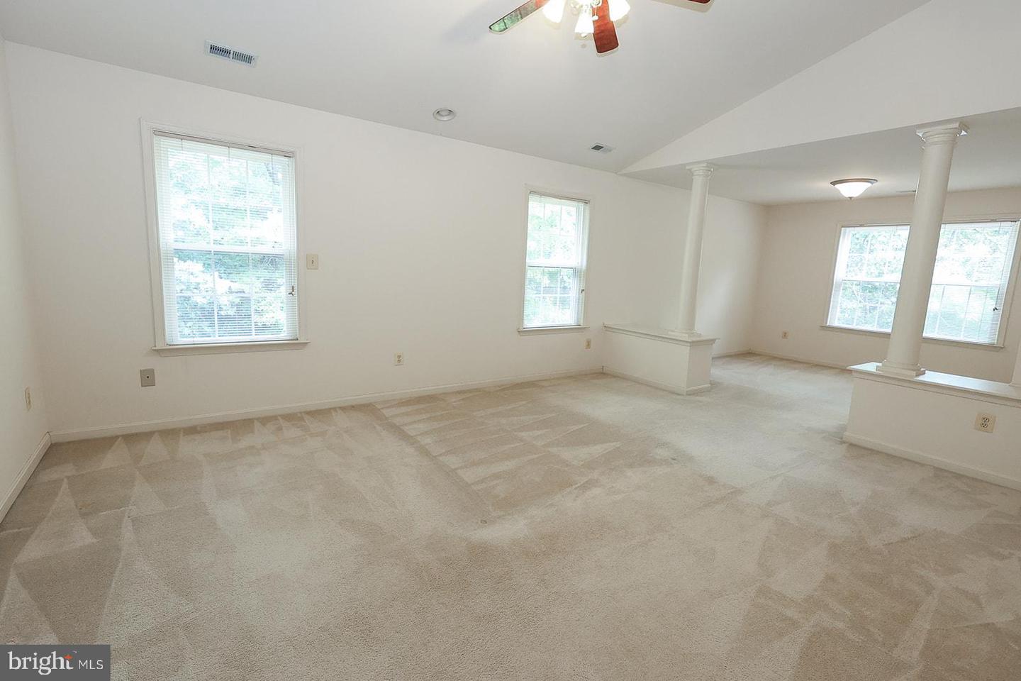 22601 Avenmar Dr Property Photo 48