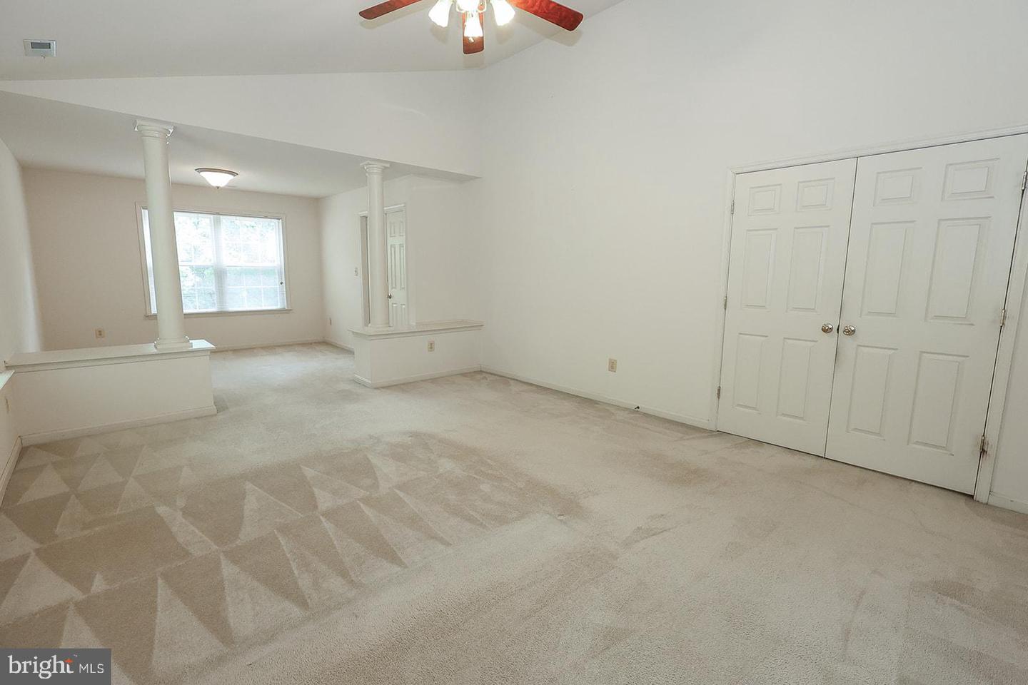 22601 Avenmar Dr Property Photo 49