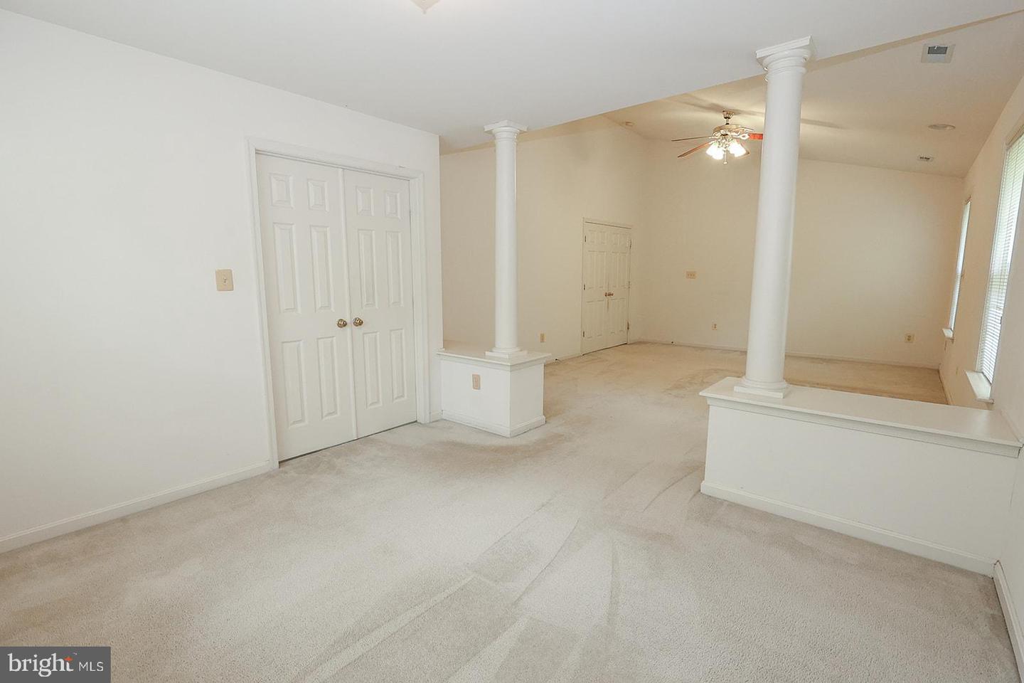 22601 Avenmar Dr Property Photo 51