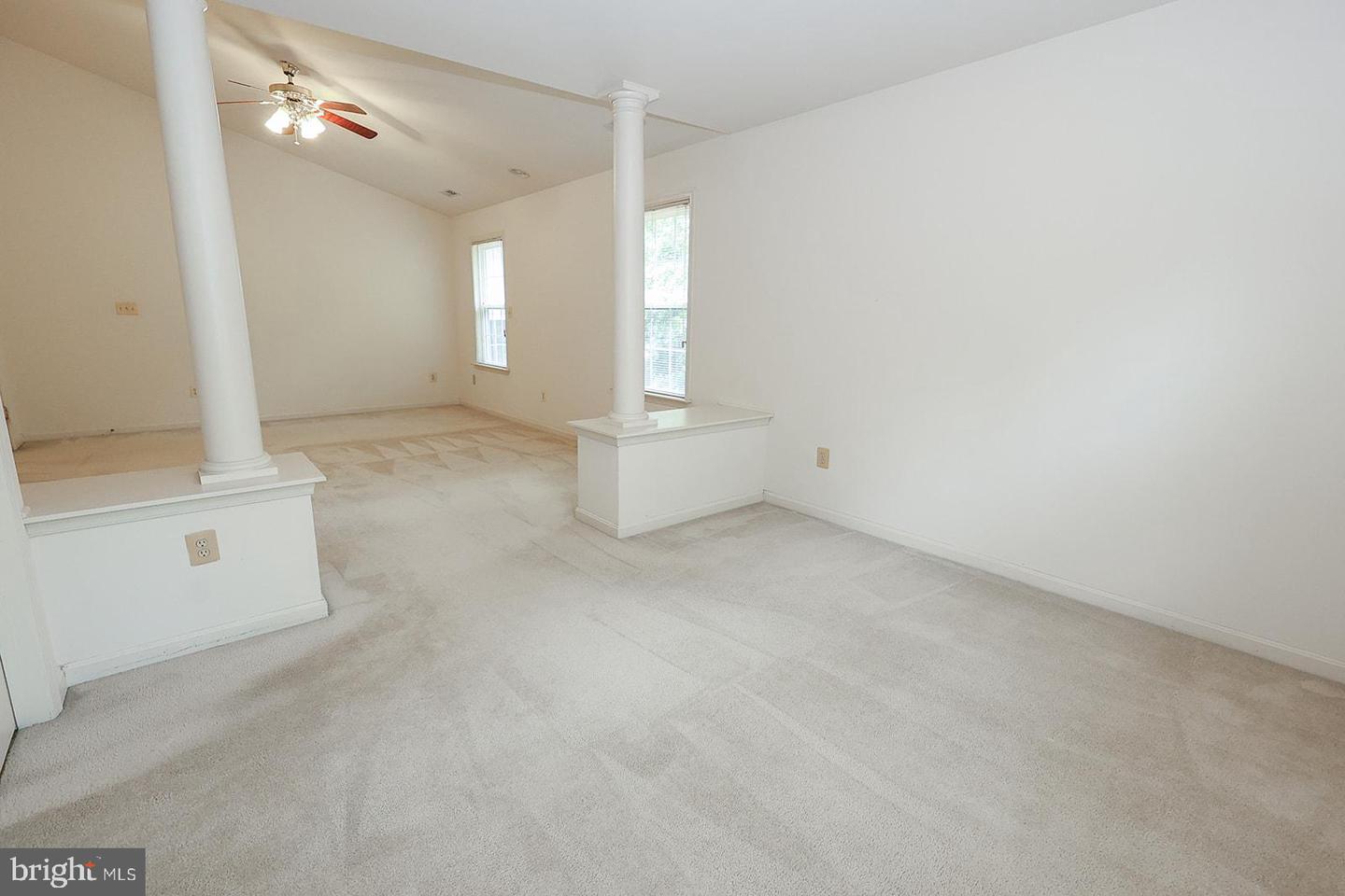 22601 Avenmar Dr Property Photo 52