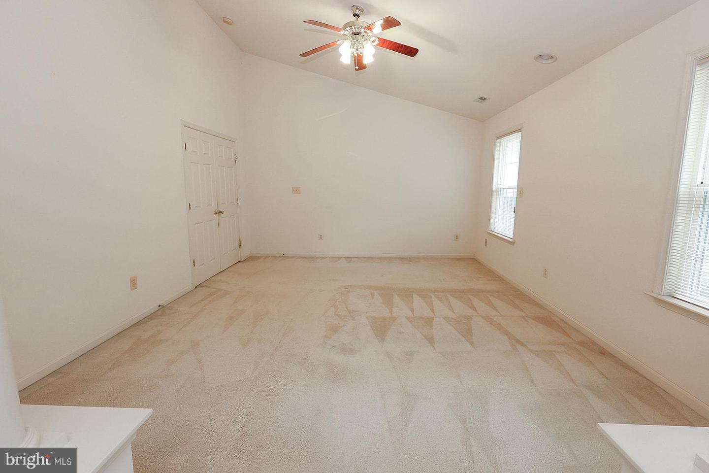 22601 Avenmar Dr Property Photo 53