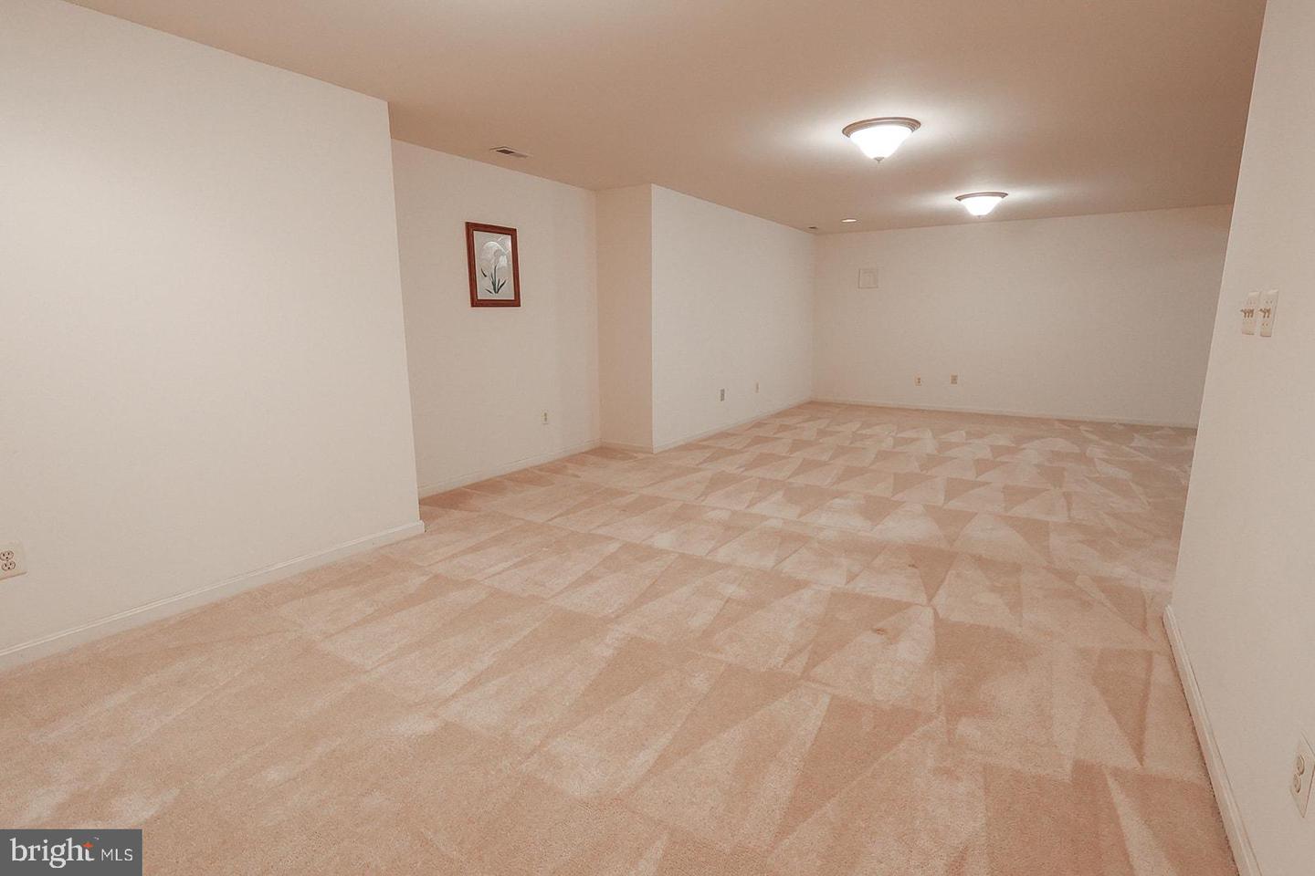 22601 Avenmar Dr Property Photo 80