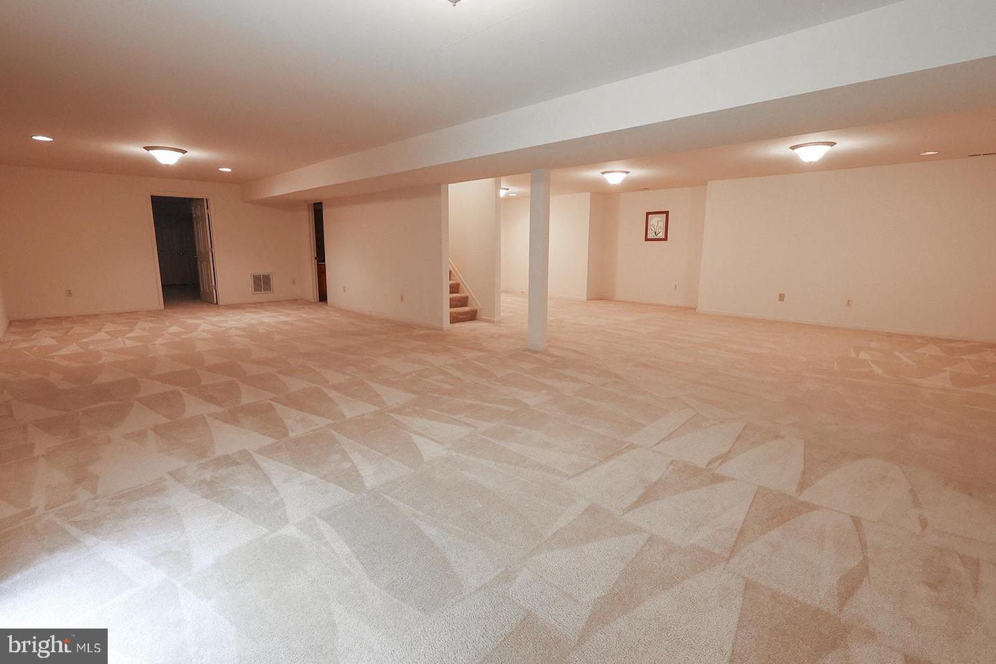 22601 Avenmar Dr Property Photo 84