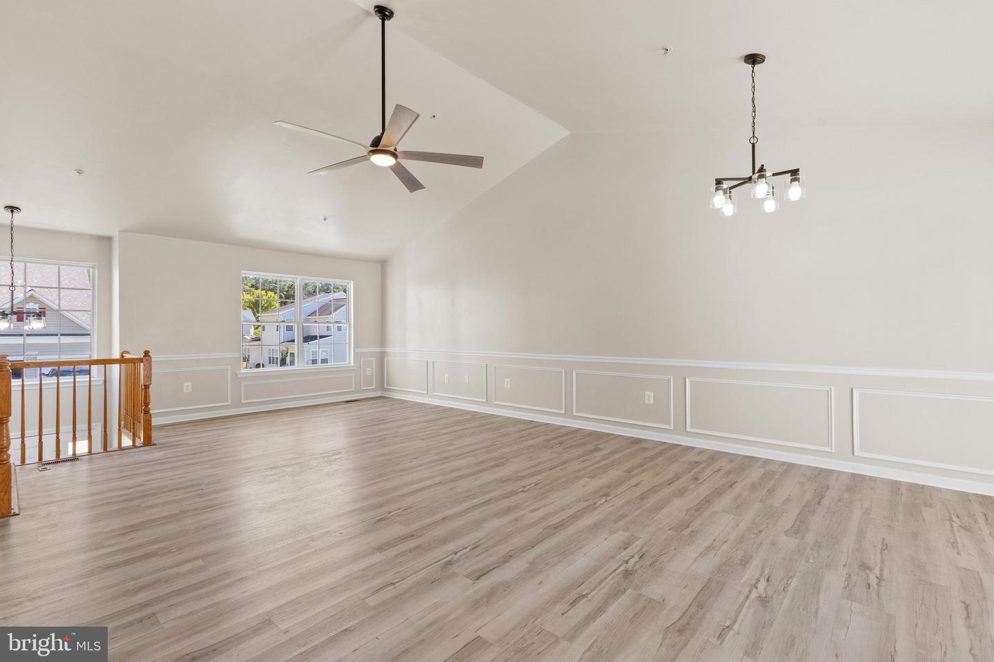 20893 Dry Mill St Property Photo 11