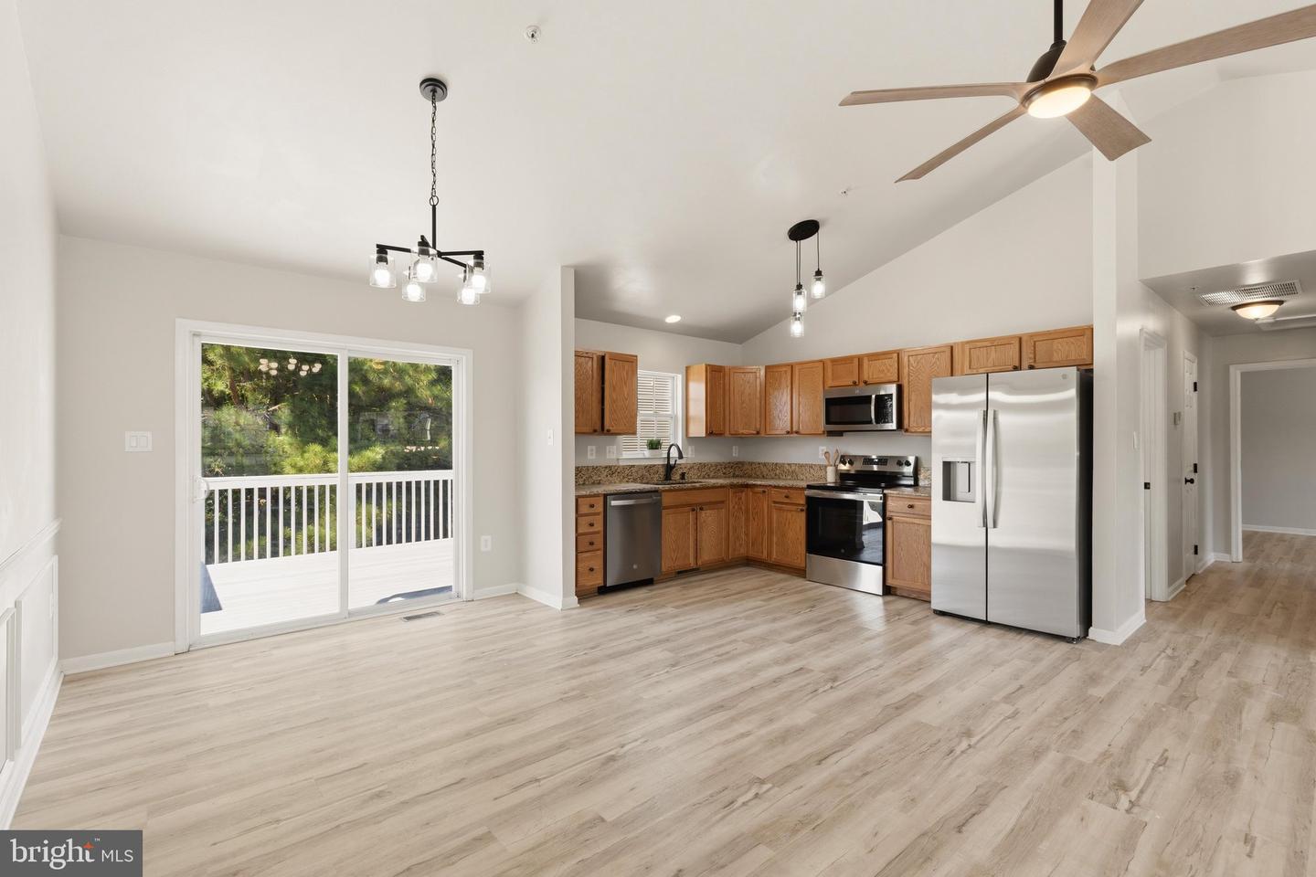 20893 Dry Mill St Property Photo 12