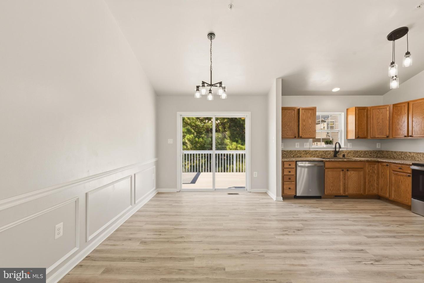 20893 Dry Mill St Property Photo 13