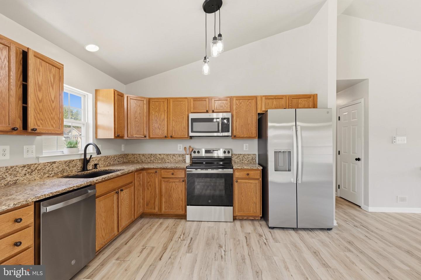 20893 Dry Mill St Property Photo 14