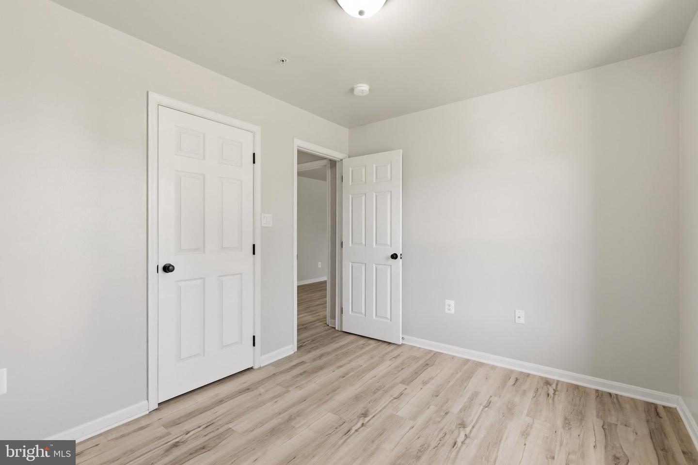 20893 Dry Mill St Property Photo 23