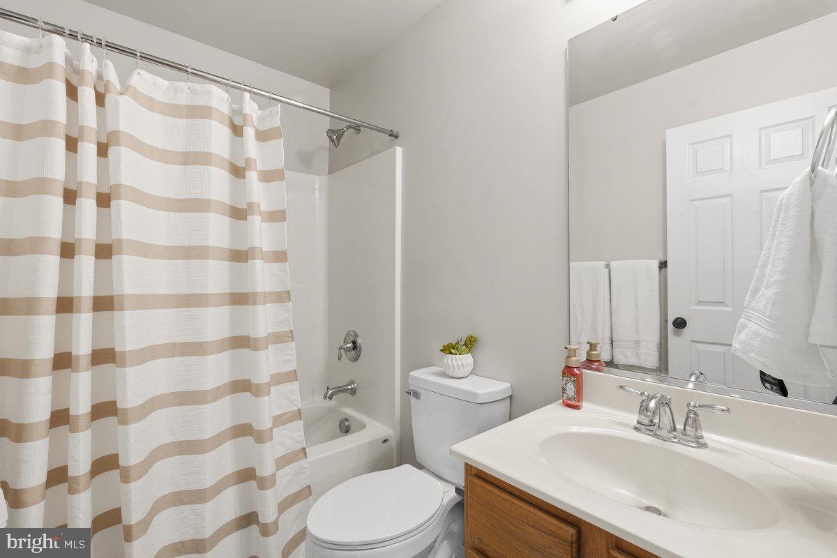 20893 Dry Mill St Property Photo 24