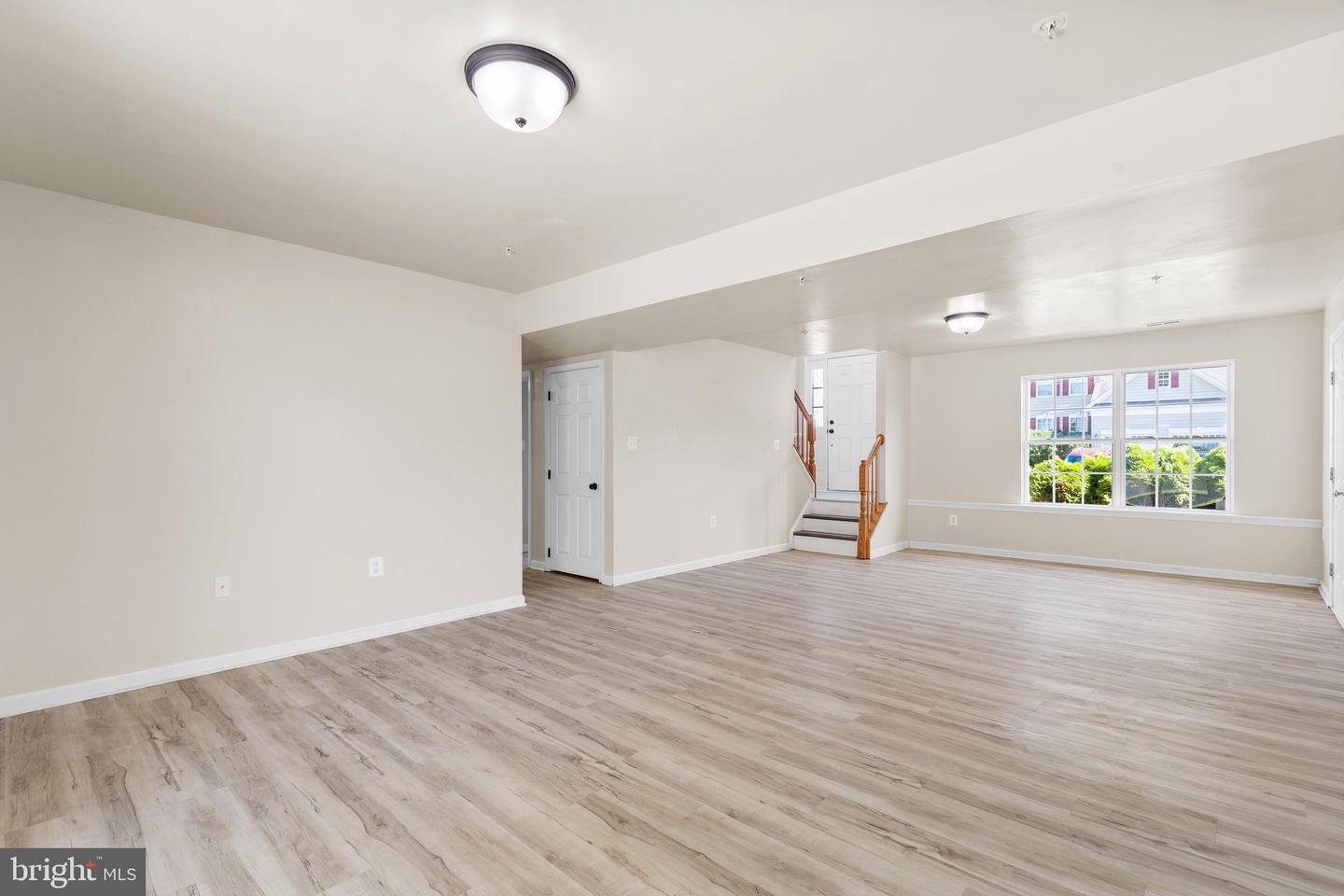 20893 Dry Mill St Property Photo 27