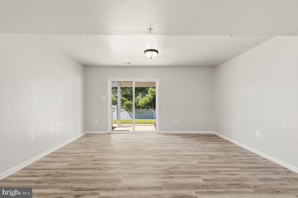 20893 Dry Mill St Property Photo 30