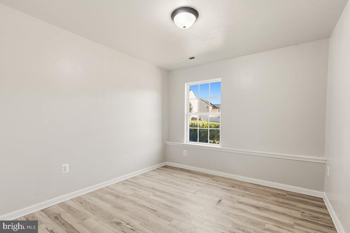 20893 Dry Mill St Property Photo 31