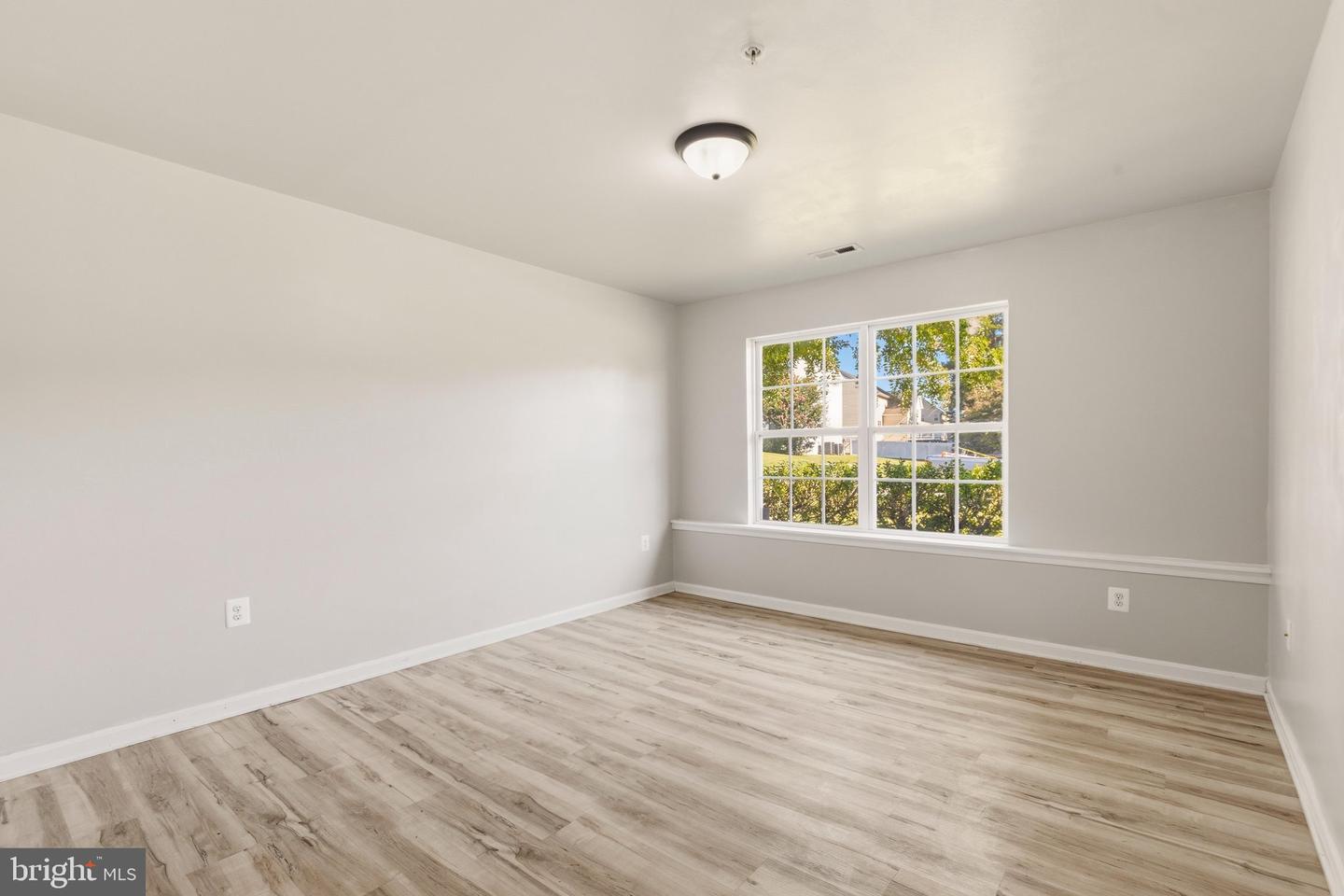 20893 Dry Mill St Property Photo 55