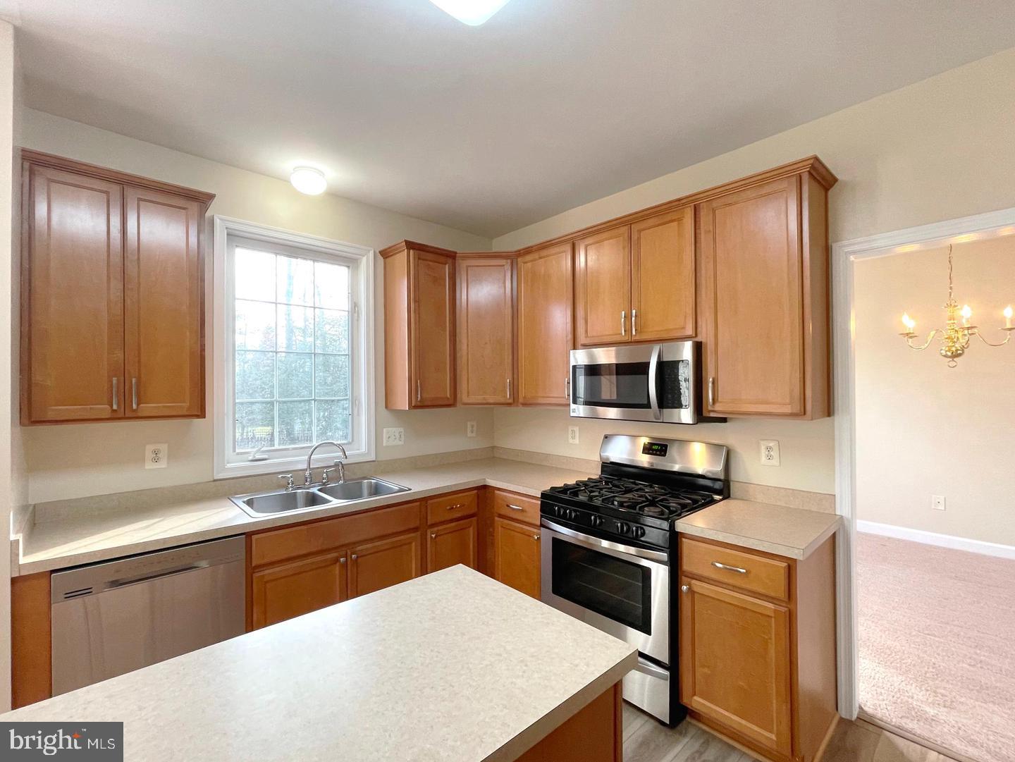41555 Singletree Dr Property Photo 13