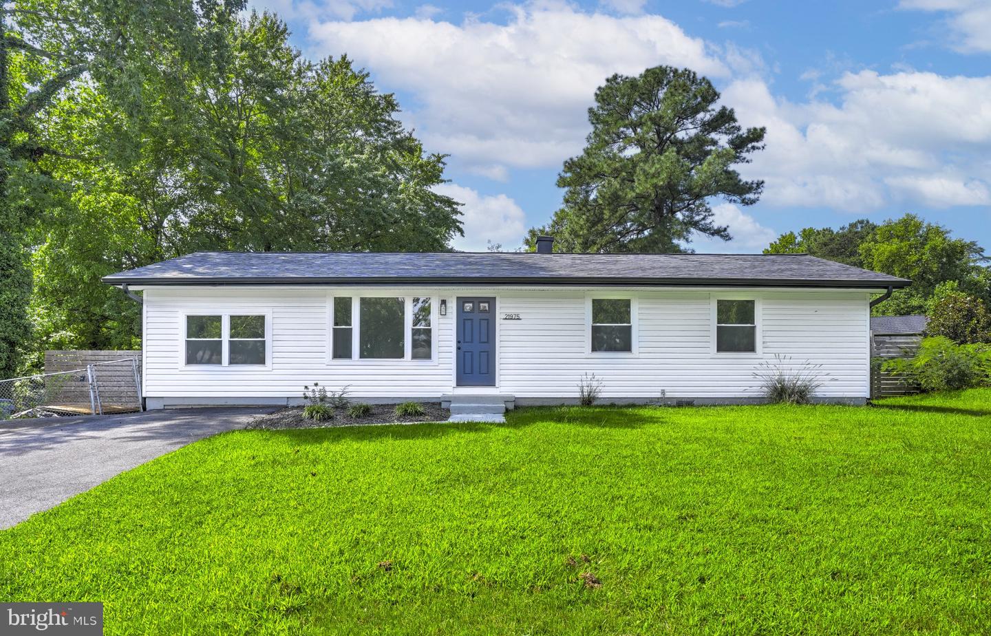 21975 Spring Valley Dr Property Photo 1