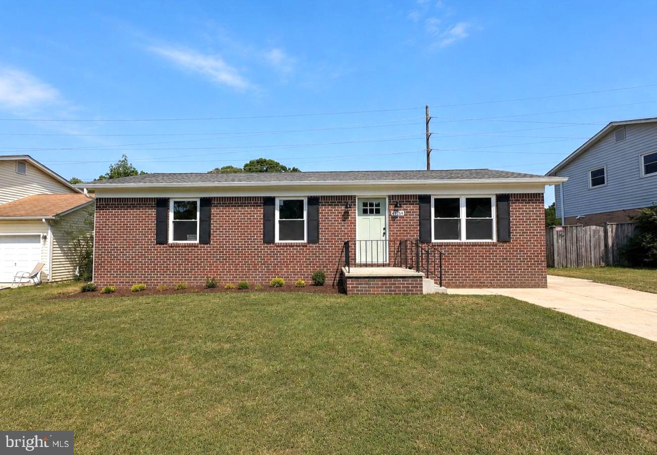 45754 OLIVER CT Property Photo 1