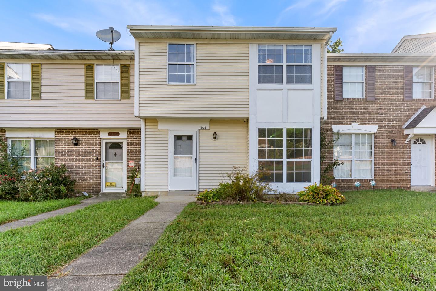 21421 MANON WAY Property Photo 1