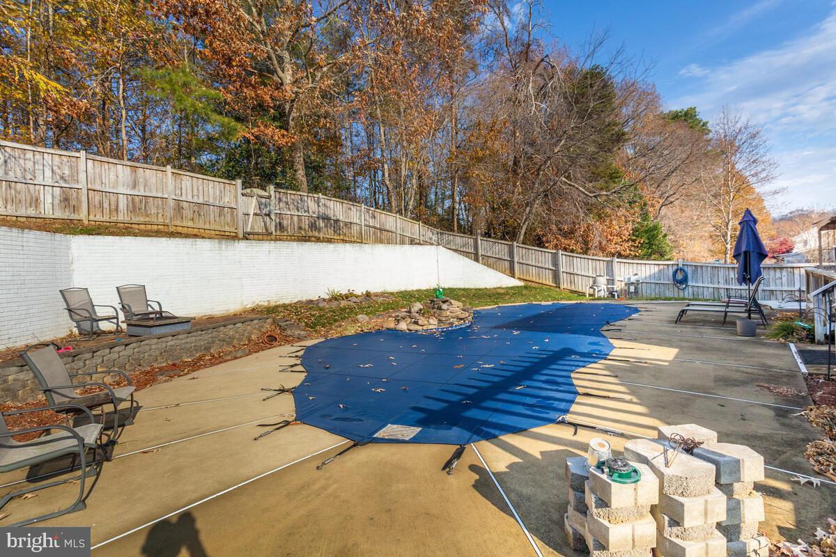 46810 Planters Ct Property Photo 3