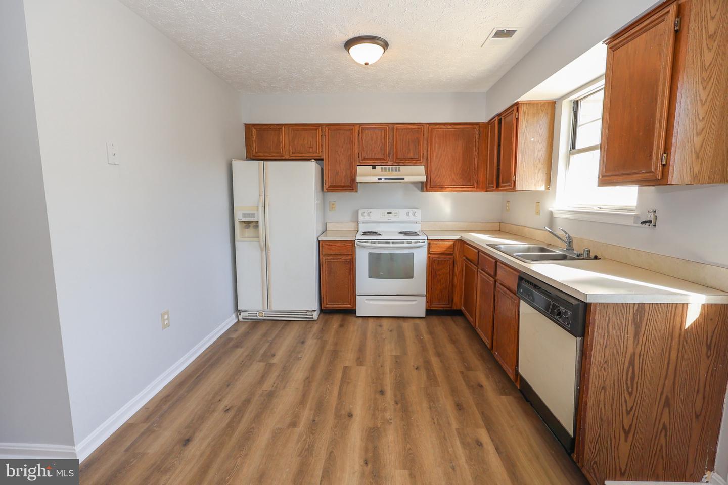 21389 Edgar Way Property Photo 12