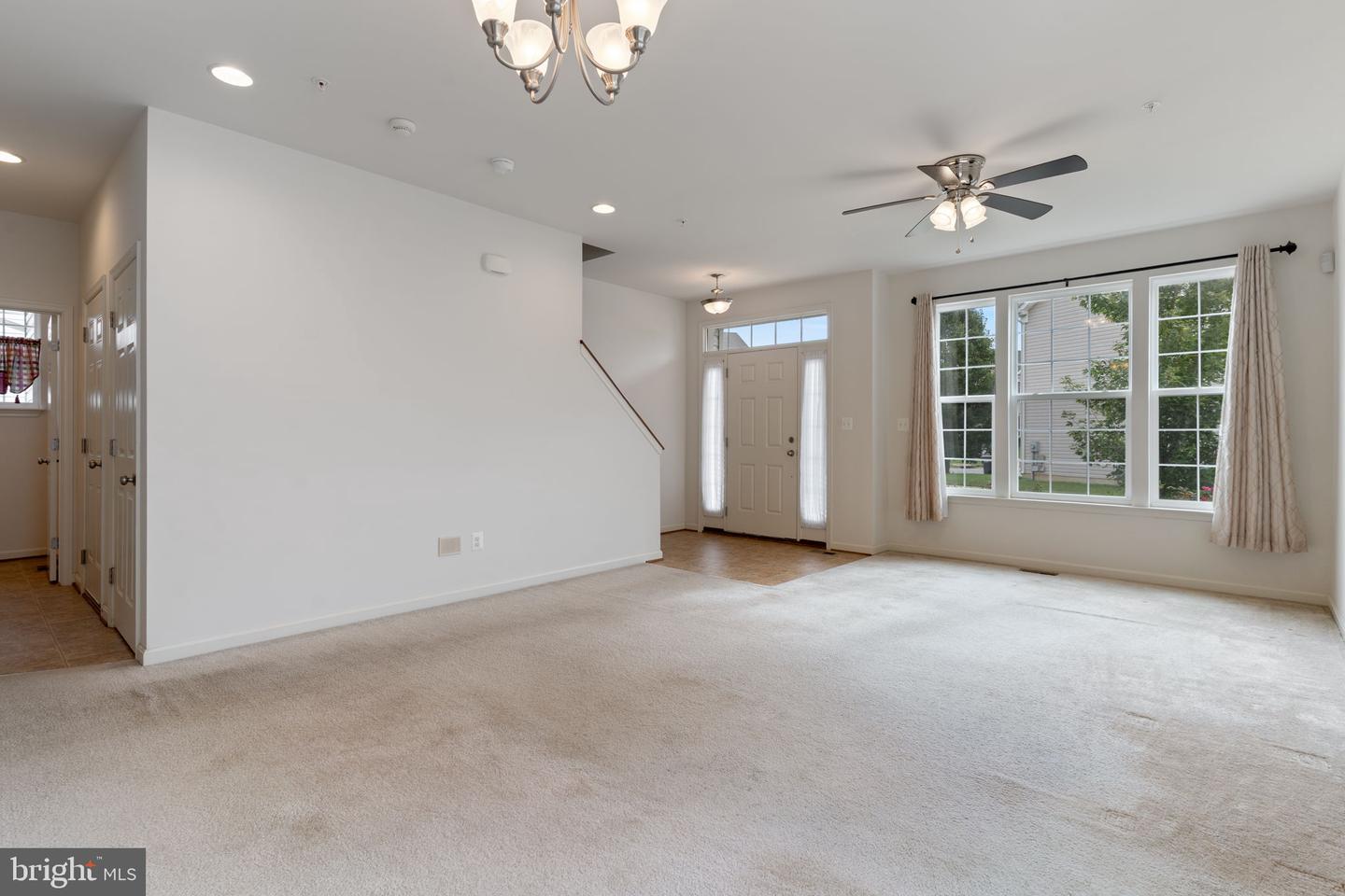 22282 Scott Cir Property Photo 4