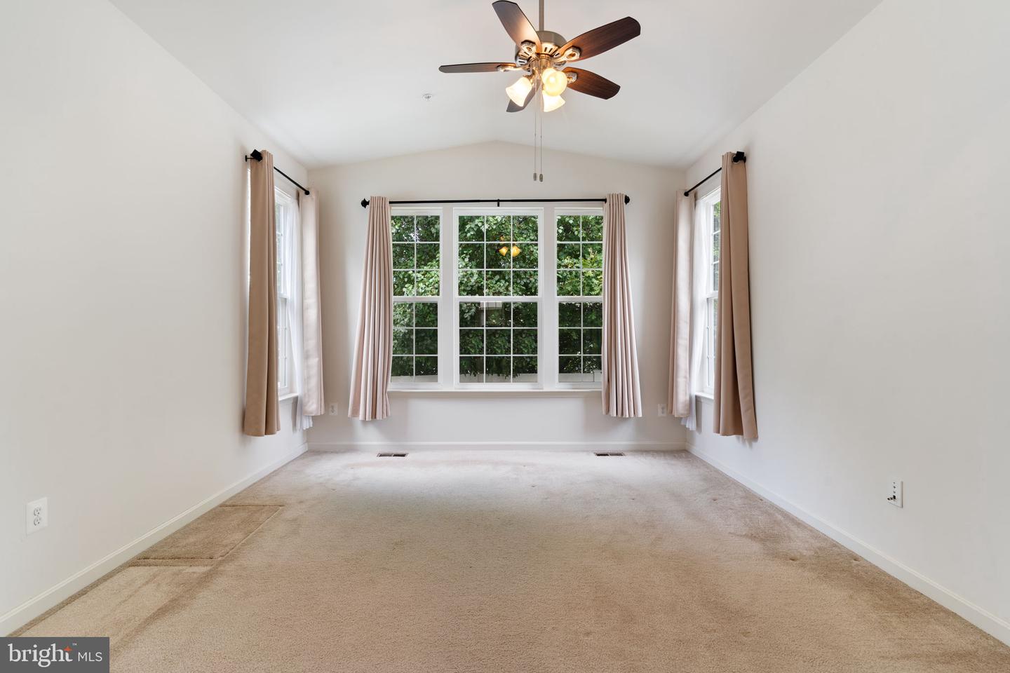 22282 Scott Cir Property Photo 10