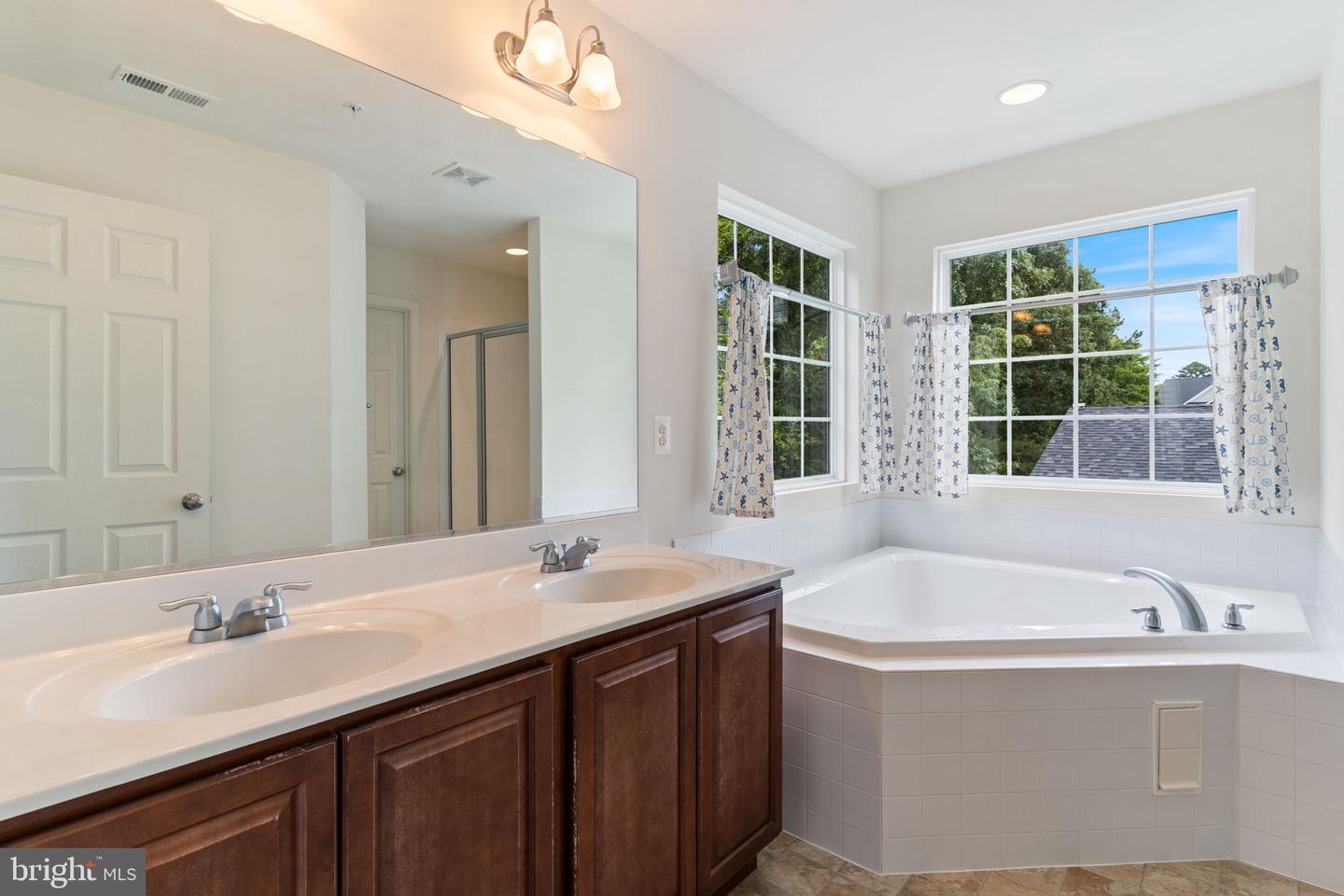 22282 Scott Cir Property Photo 23