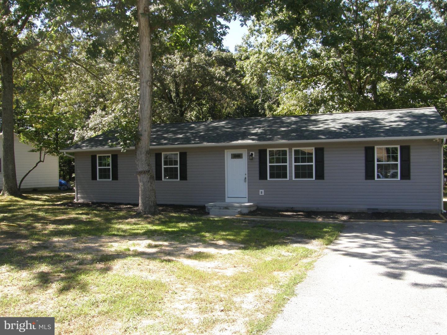 22337 Sandra Ln Property Photo 2