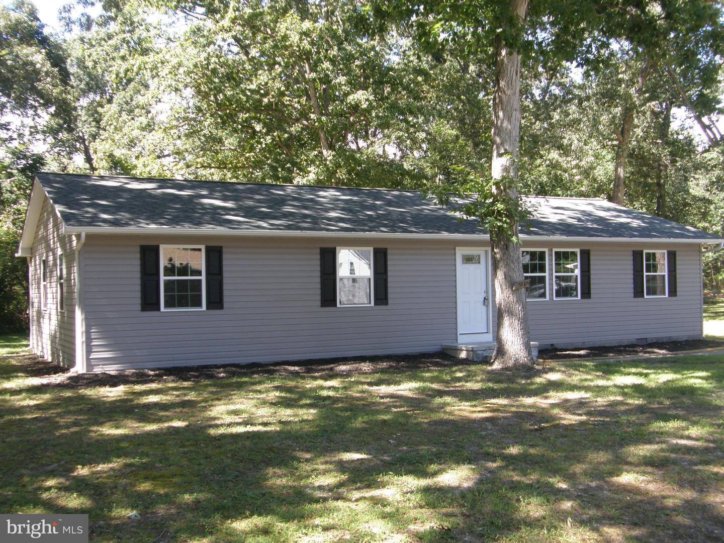 22337 Sandra Ln Property Photo 3